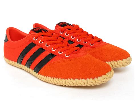 adidas herren schuhe volley plimsole low|Adidas volleyball court shoes.